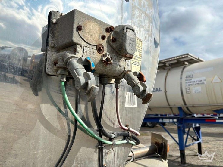1995-khronert-307-ss-single-comp-6,500-gallon-insulated-t/a-chemical-tanker-trailer-image-25
