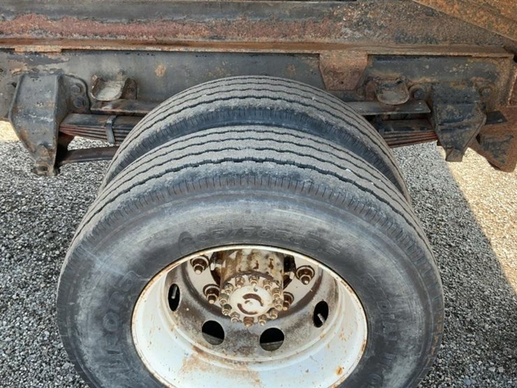 #1951-•-1990-ford-700-dump-truck-image-17