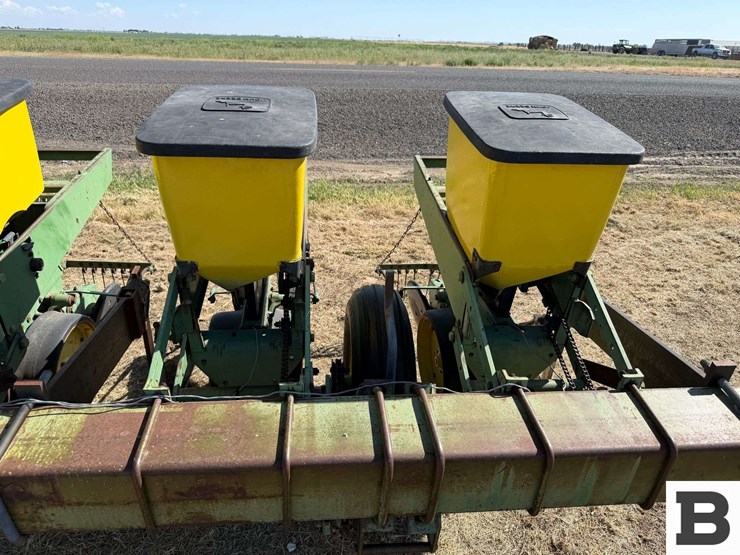 john-deere-7100-image-9