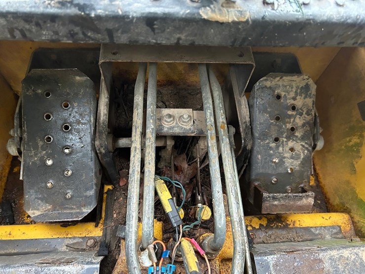 new-holland-ls160-image-18