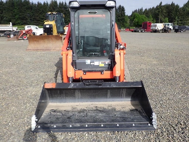 2024-kubota-svl75-3-image-2