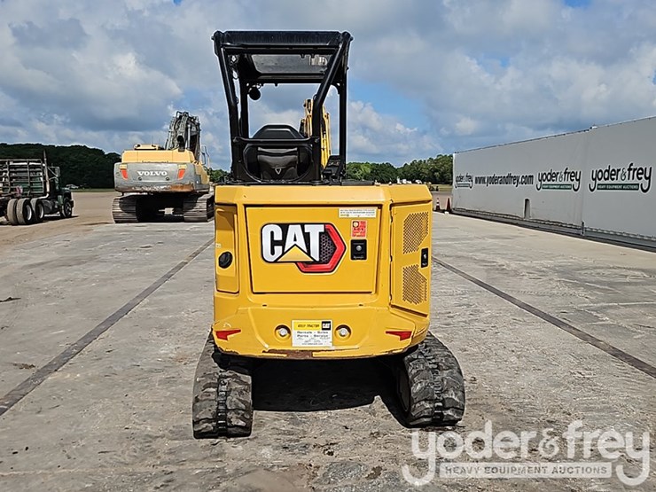 2024-caterpillar-304-image-28