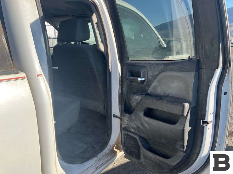2018-gmc-sierra-2500-image-11