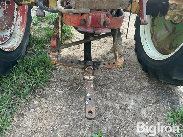 cockshutt-2wd-tractor-image-20