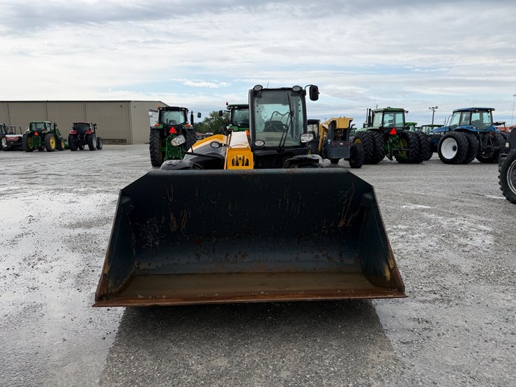 2014-jcb-541-image-2