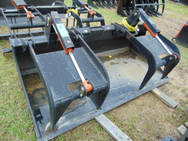 74"-heavy-duty-clamp-bucket-grapple-image-1