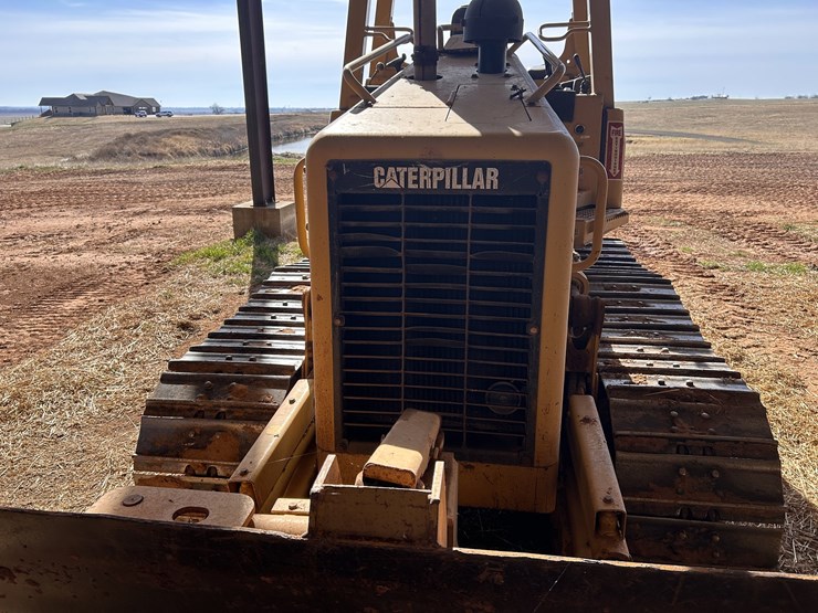 2005-caterpillar-d4g-image-7
