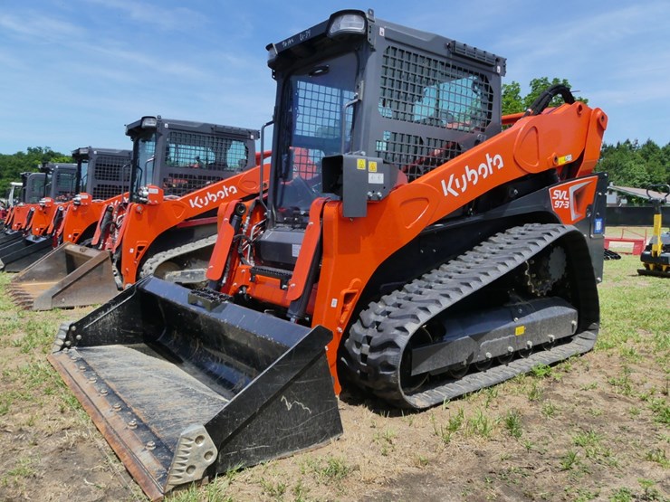 2025-kubota-svl97-3-image-1
