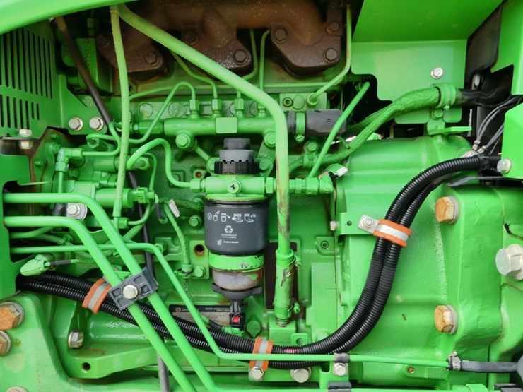 2018-john-deere-5075m-image-8