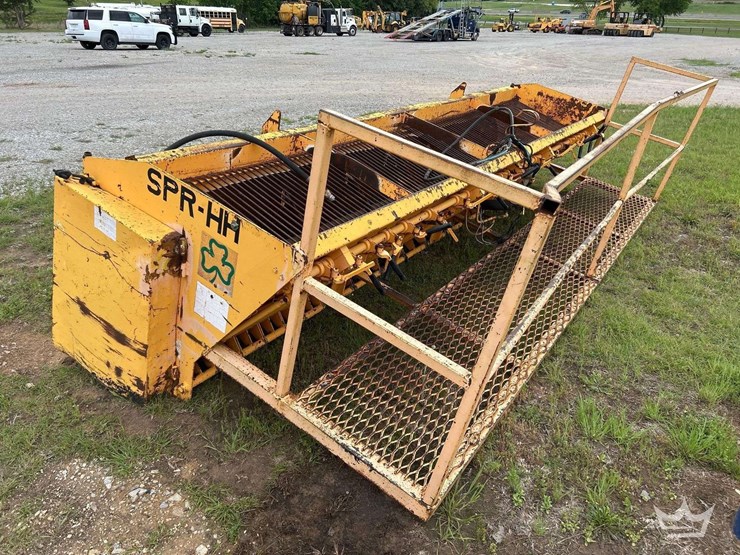 2003-rasco-9010-asphalt-chip-spreader-image-25