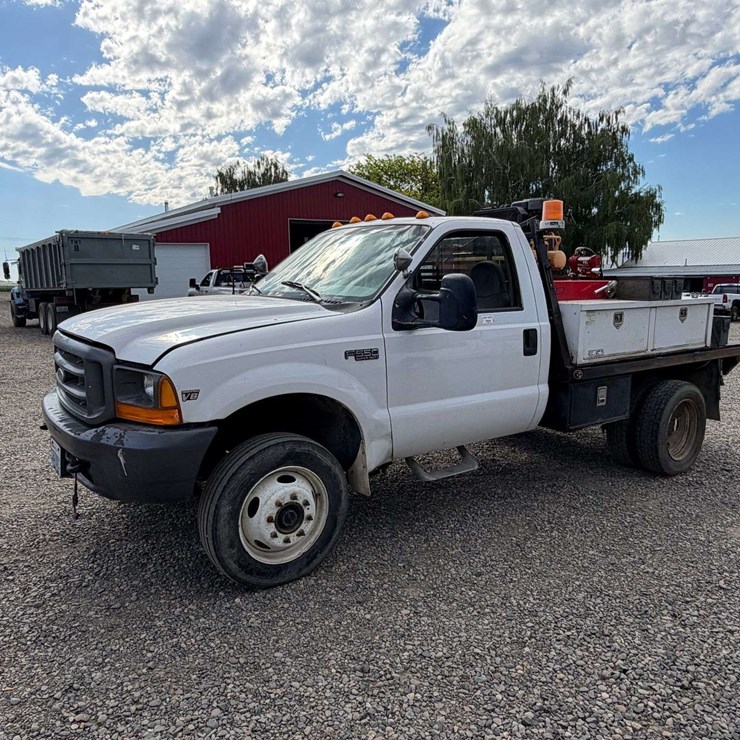 1999 FORD F550