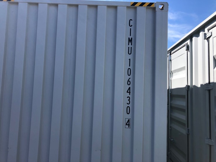 #84-•-40’-high-cube-shipping-container-image-2