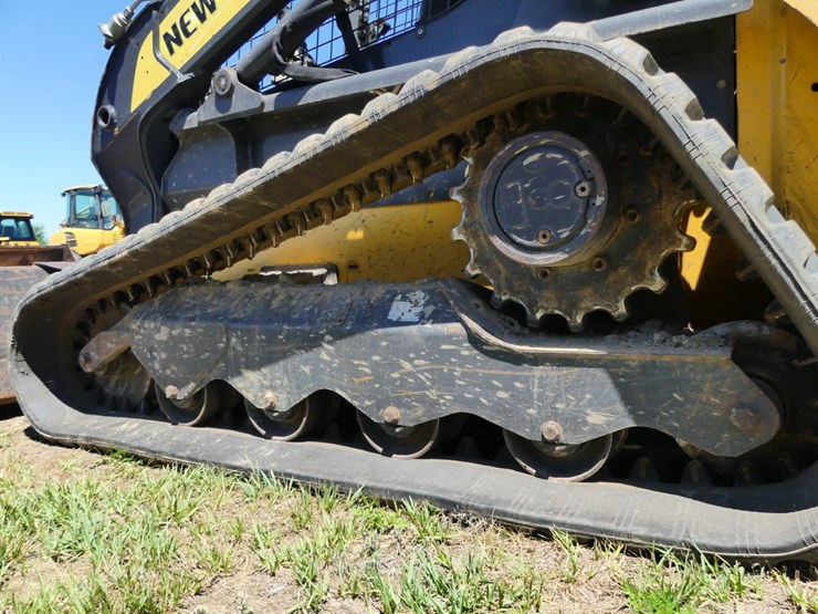 2018-new-holland-c232-image-5