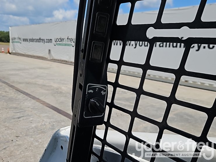 bobcat-t590-image-31