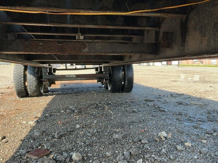 #2207-•-flatbed-equipment-trailer-image-34