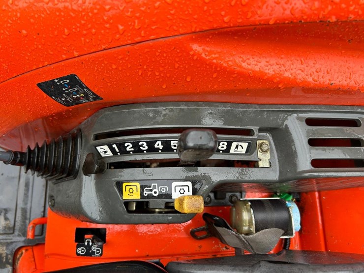 kubota-la724-image-27