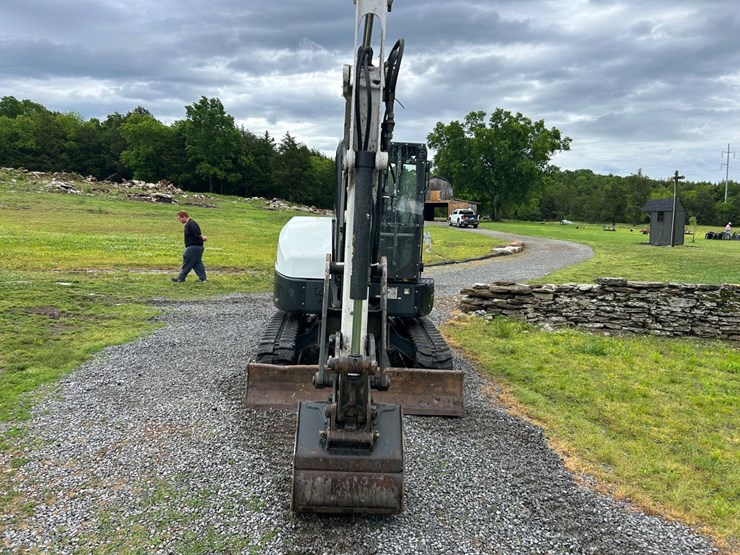 2022-bobcat-e42-image-8