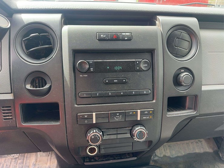 2011-ford-f150-xl-image-29