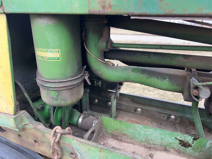 john-deere-520-image-61