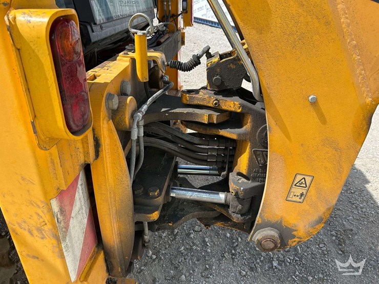 2016-jcb-3cx-image-26
