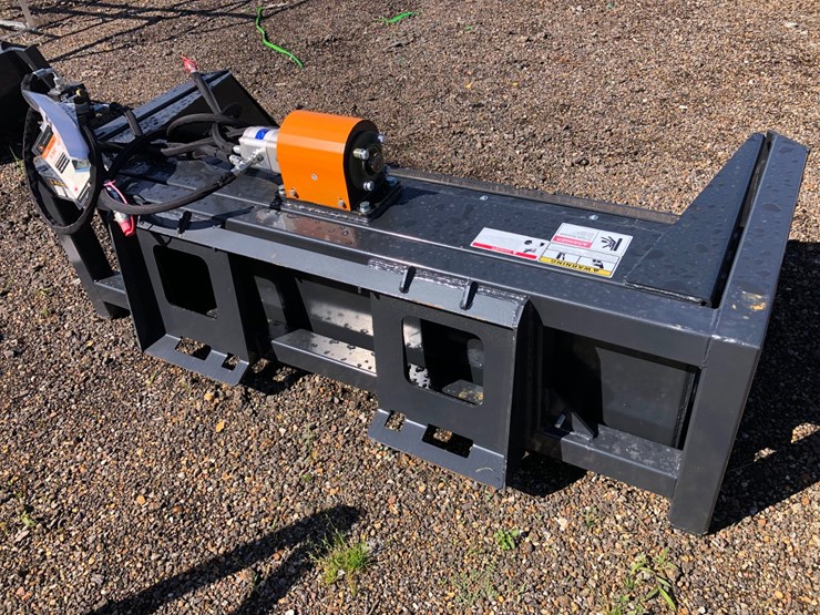 #50-•-72”-vibratory-screener-bucket-image-1