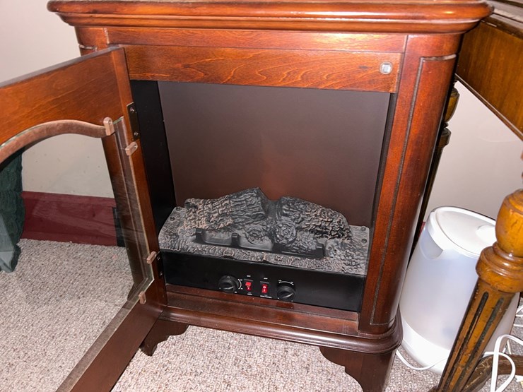#91-•-electric-fireplace-image-4