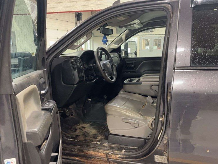 2016-chevrolet-silverado-2500hd-image-9