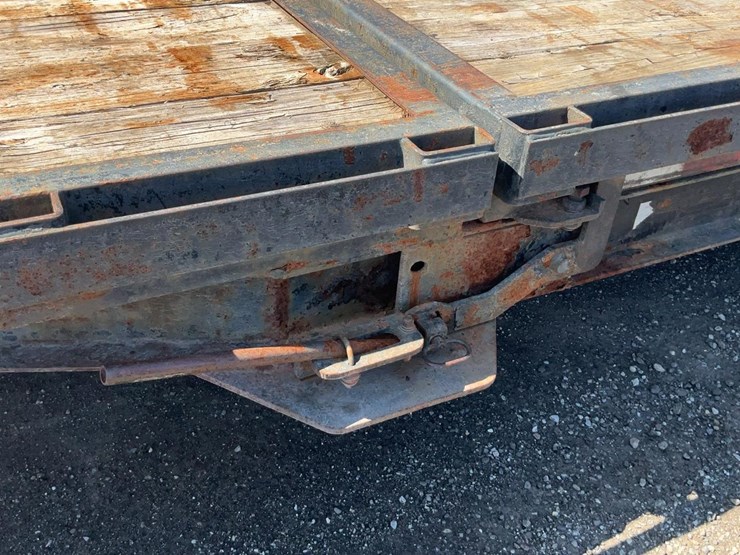 #2211-•-2012-moritz-tglb-equipment-tilt-trailer-image-15