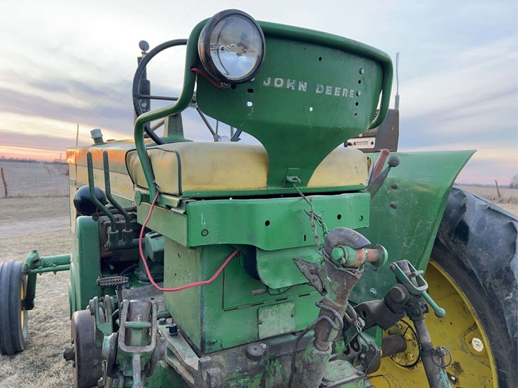 john-deere-720-image-47