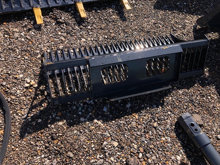 #31-•-43”-mini-skid-steer-rock-bucket-image-2
