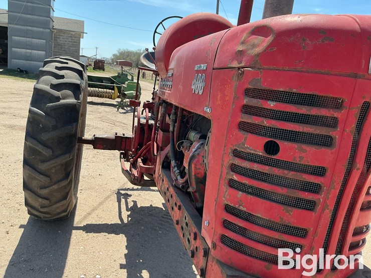1956-farmall-400-2wd-tractor-image-10