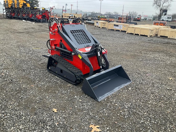 #1015-•-unused-2025-zjz-380-mini-skid-steer-loader-image-4