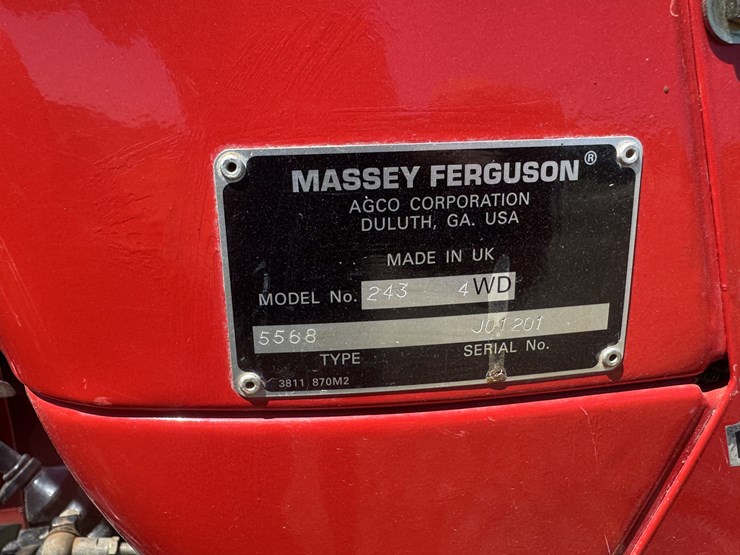 2000-massey-ferguson-243-image-13