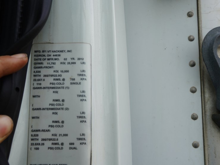 #1953-•-2013-international-reefer-truck-image-9