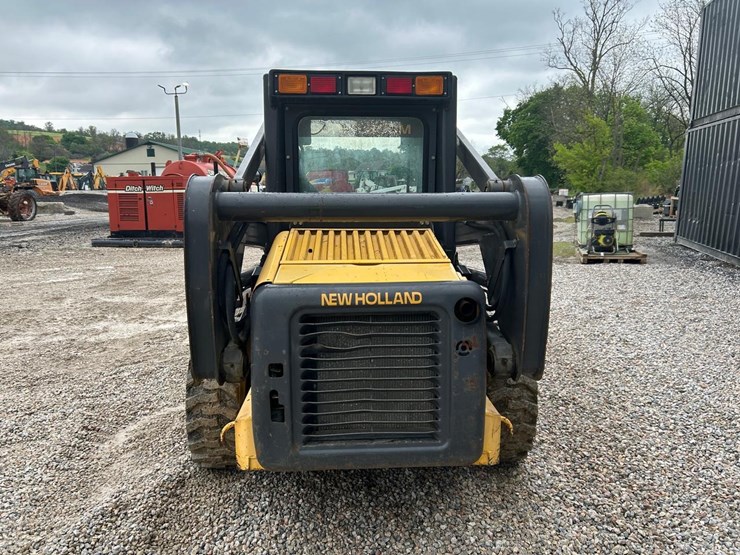 new-holland-ls160-image-3