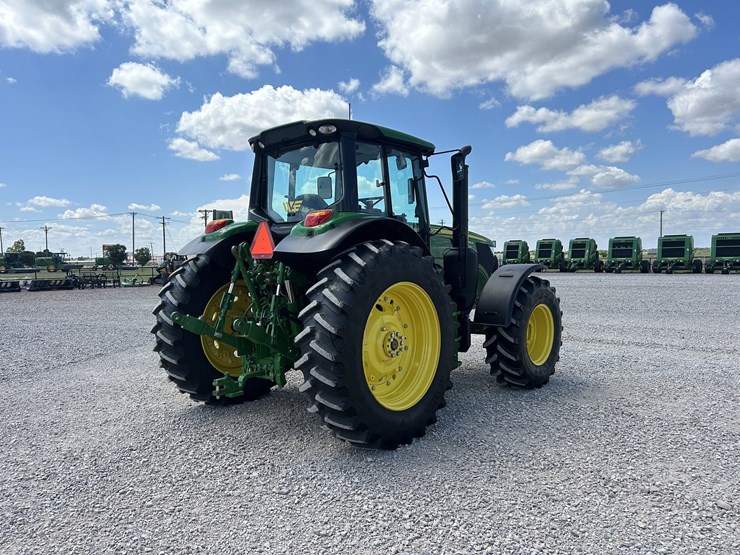 2024-john-deere-6155m-image-5