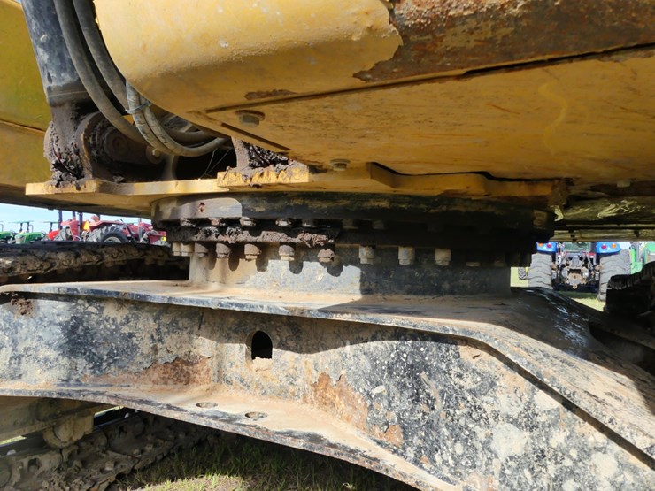 2016-caterpillar-312f-image-10