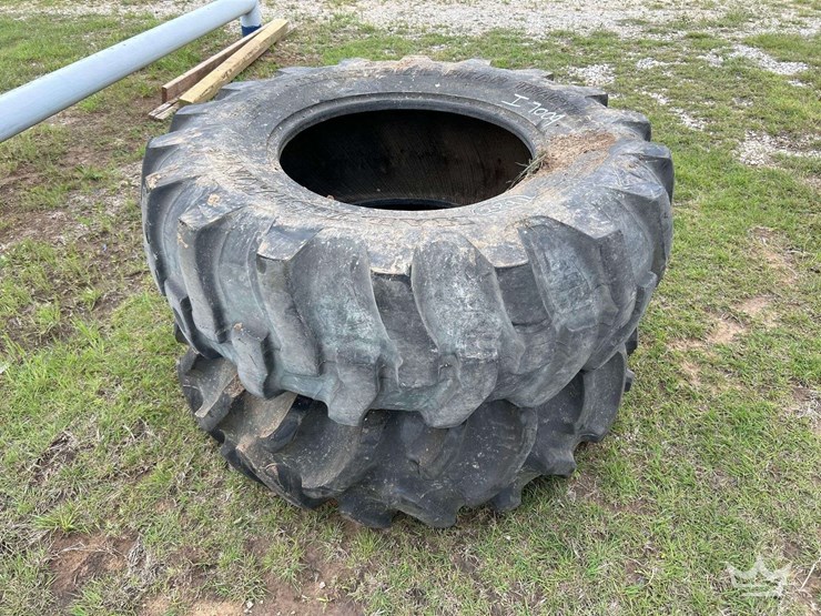 harvest-king-16.9-24-r1,-10pr-tractor-tires-image-1