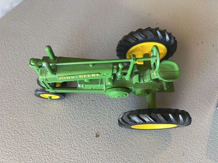 john-deere-model-a-image-3