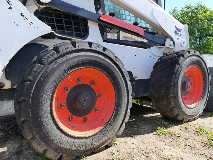 2015-bobcat-s770-image-6
