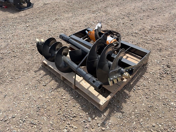 unused-2026-wolverine-adb-13-1218r-skid-steer-auger-drive-and-bit-image-4