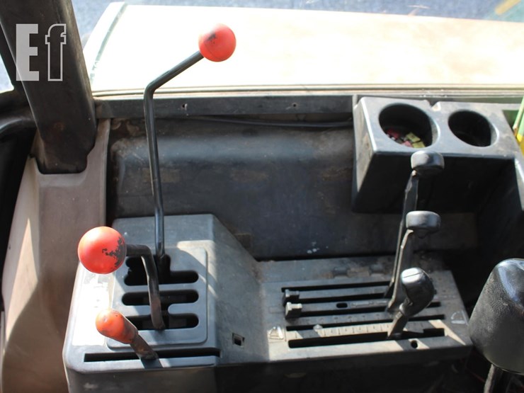 john-deere-2555-image-15