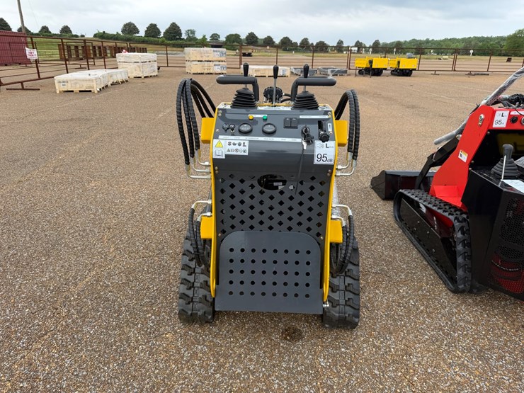 #9126-•-(new)-stand-on-mini-skid-steer-ssl60-image-5