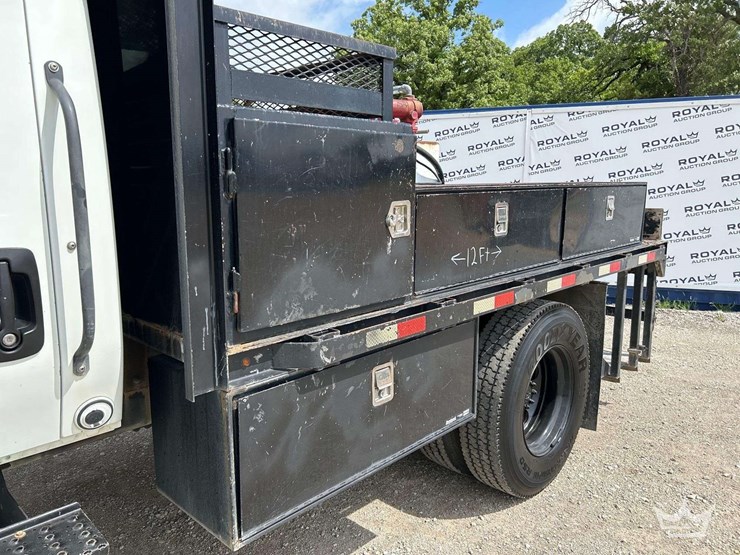 2014-international-durastar-4300-image-21