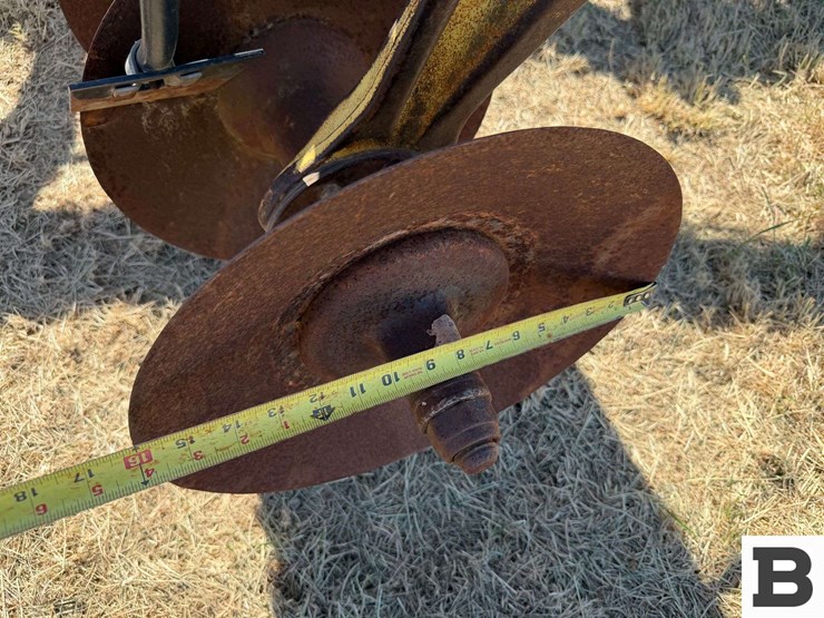 john-deere-310-image-14
