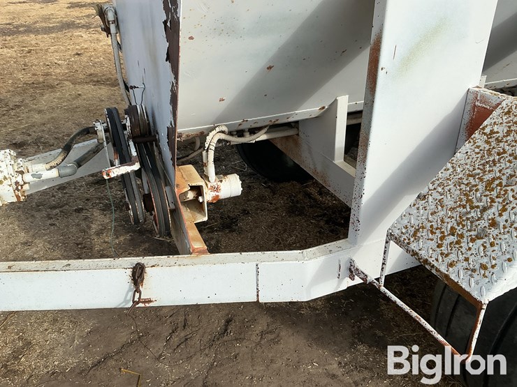 piester-dry-fertilizer-spreader-image-18
