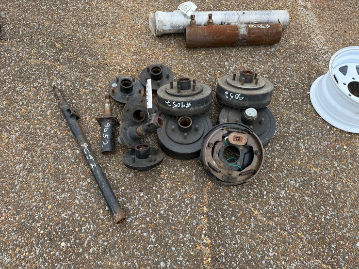 #9052-•-misc-trailer-hubs/axles/brakes-image-1