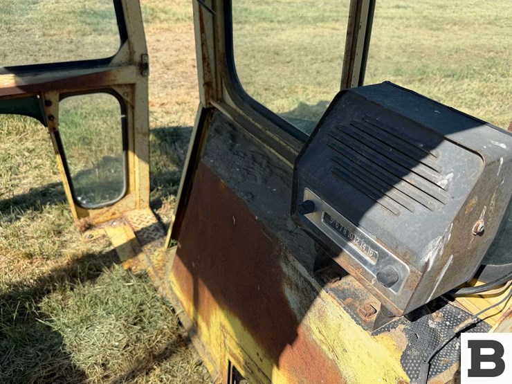 custom-100-tractor-cab---othello,-wa-image-6