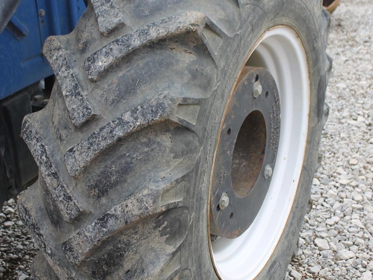 new-holland-t5040-image-12