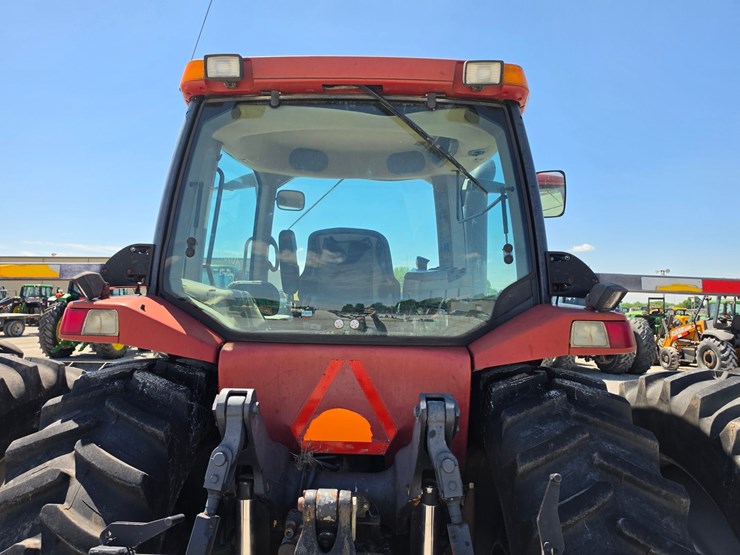 case-ih-mx240-image-12